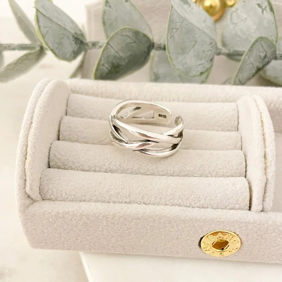 925 Sterling Silver Criss Cross Ring Minimalist Layer Ring Stackable Ring Band - Picture 8 of 8